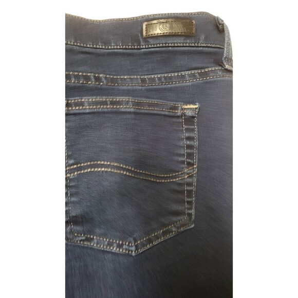 Signature by Levi Strauss Modern Slim Womens Jeans 24M EUC - Picture 8 of 8